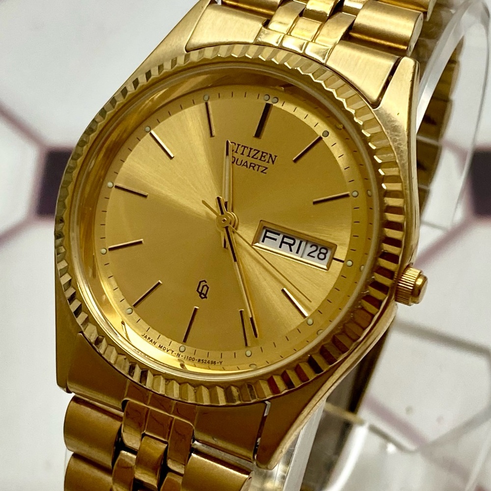 Vintage Citizen Gold-tone Stainless Steel QQ Watch With Day / Date